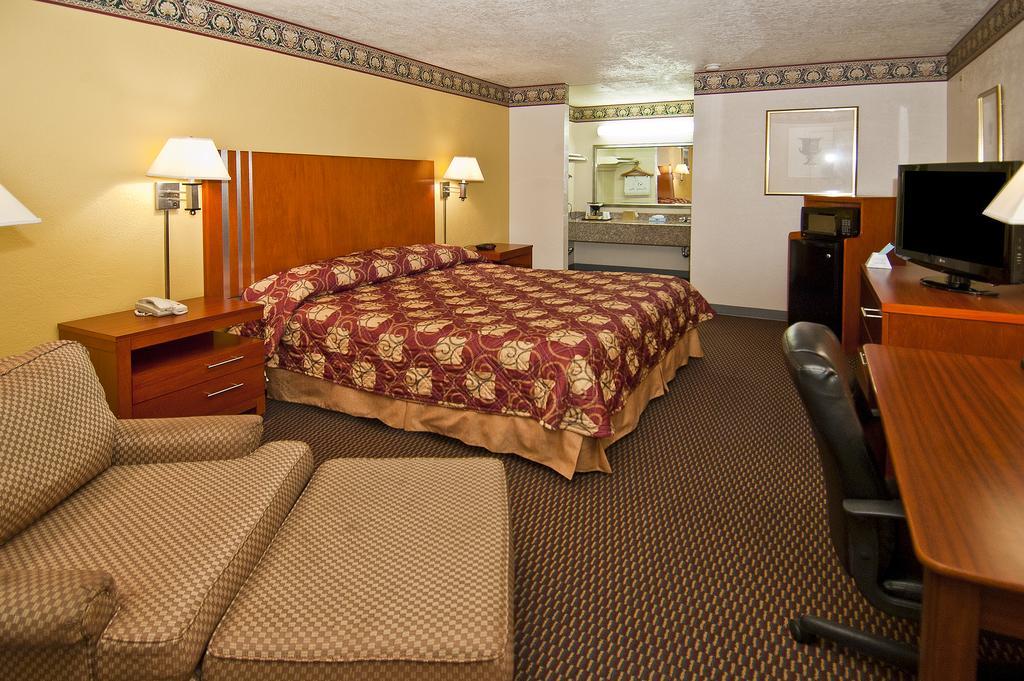 Winnie Inn And Suites Kamer foto