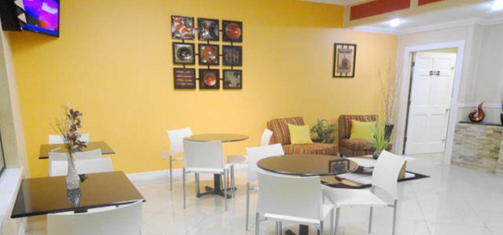 Winnie Inn And Suites Buitenkant foto